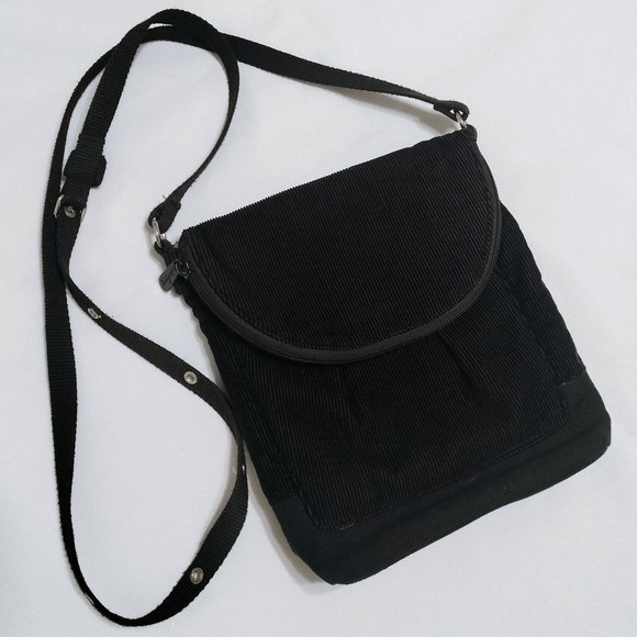 thirtyone Bags Thirtyone Black Corduroy Crossbody Bag Purse Poshmark